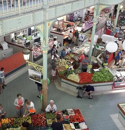 Les Marinettes - Les Halles * Les Sables-dʼOlonne